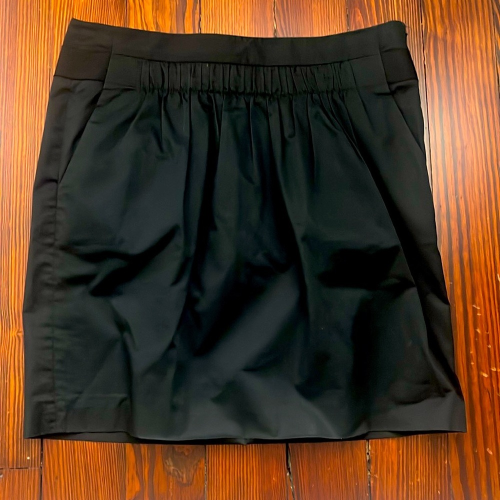 Banana Republic black cotton skirt. Size 6
